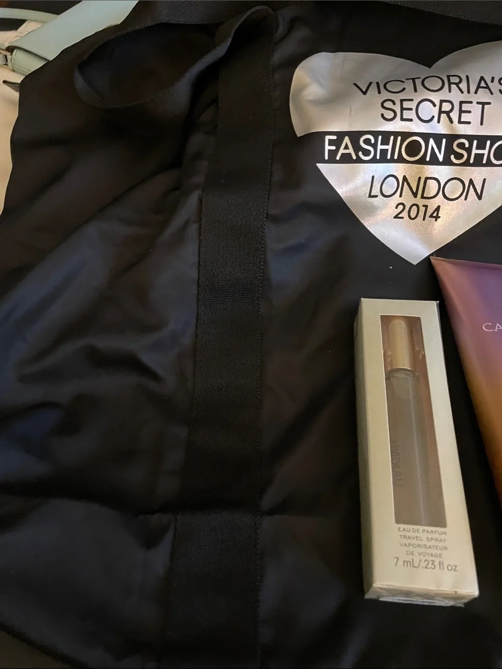 Victoria's Tote Bag 24”X16” EUC -Cashmere Haze Lotion-Daring Fragrance NEW